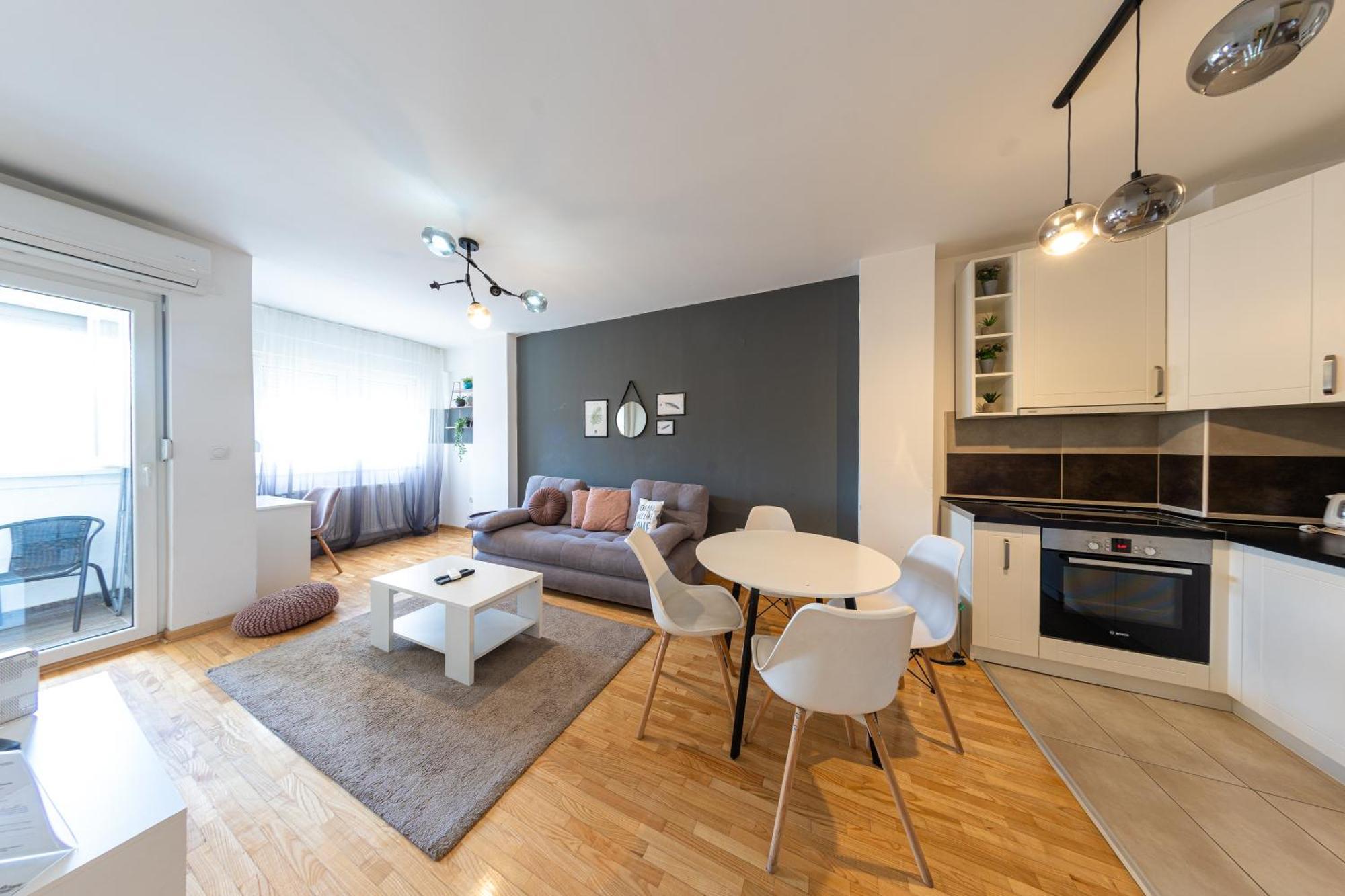 NAR Royalton Accommodation Ni Esterno foto